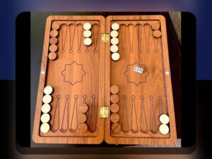 مخترع بازی تخته نرد کدام کشور است؟ کشف تاریخچه‌ای جذاب و پاسخ سوالات رایج